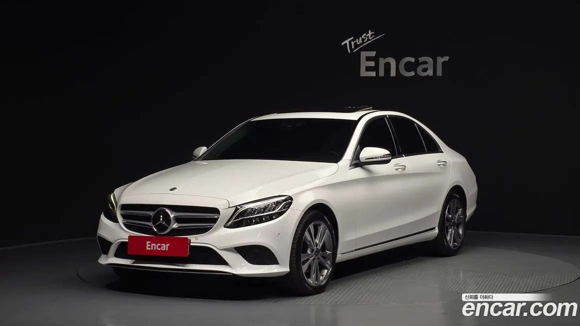 Mercedes-Benz C-Class — фото 1