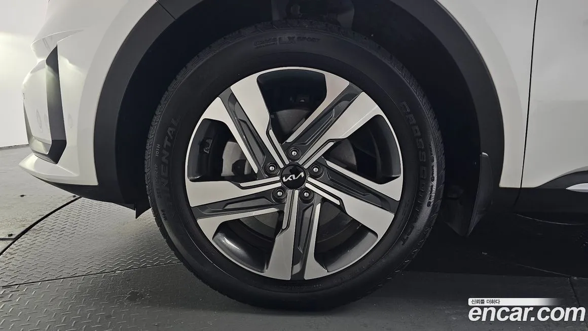 Kia Sorento — фото 5