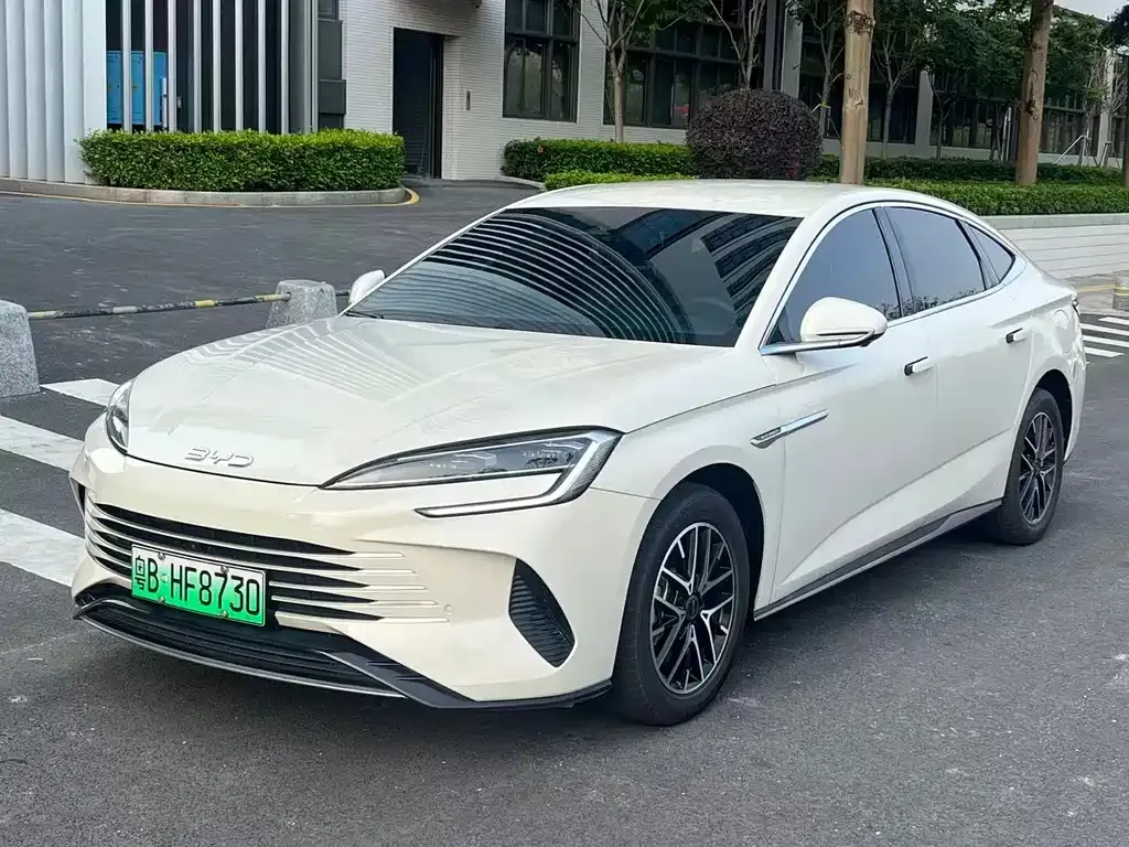 BYD Seal 07 DM-i — фото 1
