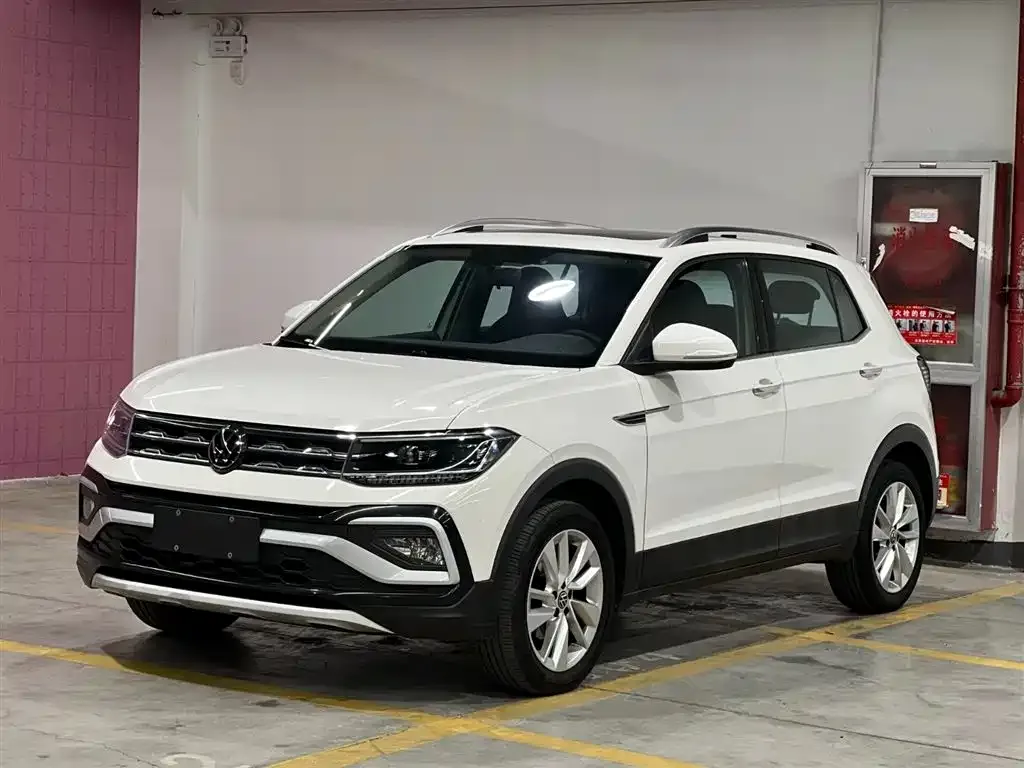 Volkswagen T-Cross — фото 1