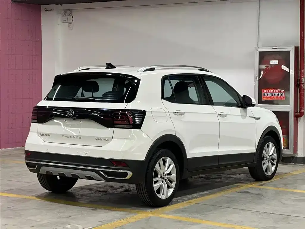 Volkswagen T-Cross — фото 9