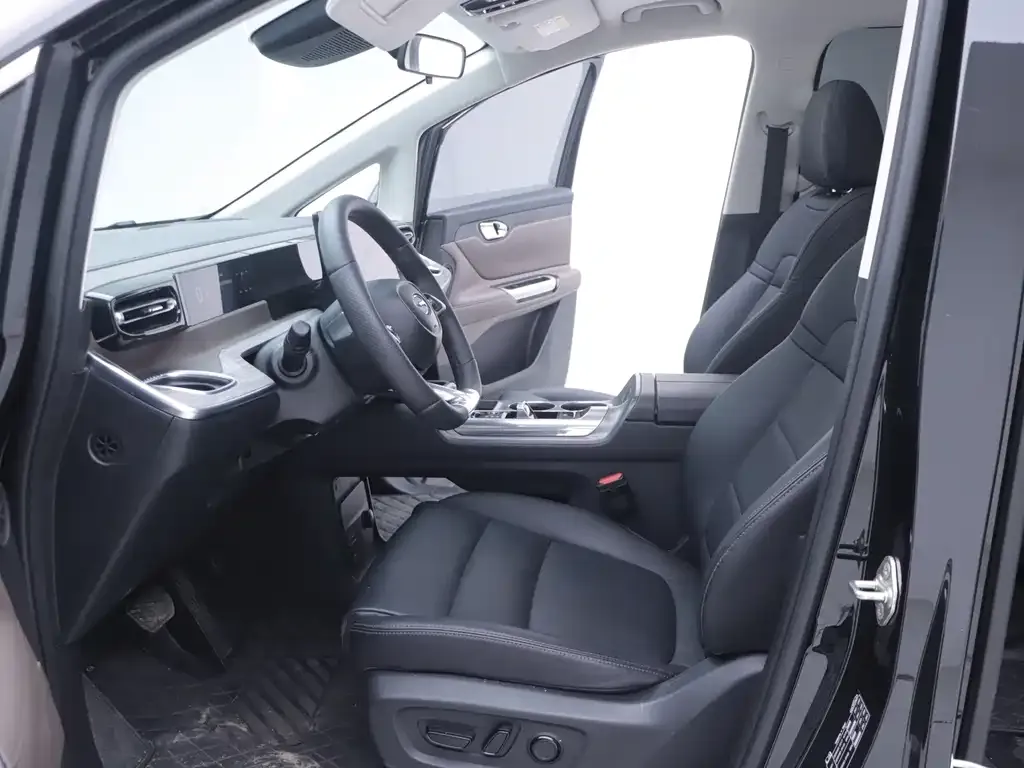 GAC Motor Trumpchi E8 — фото 6