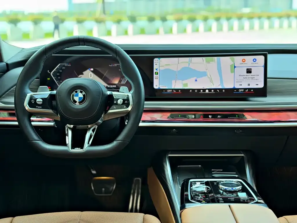 BMW 7 Series — фото 2