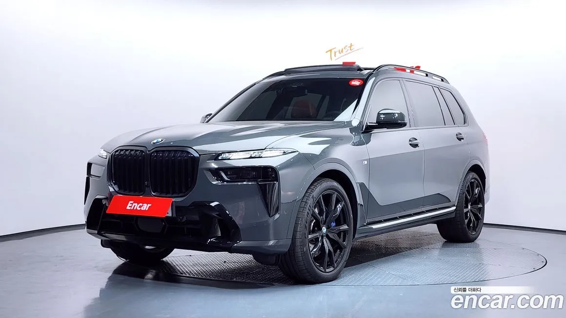 BMW X7 — фото 1