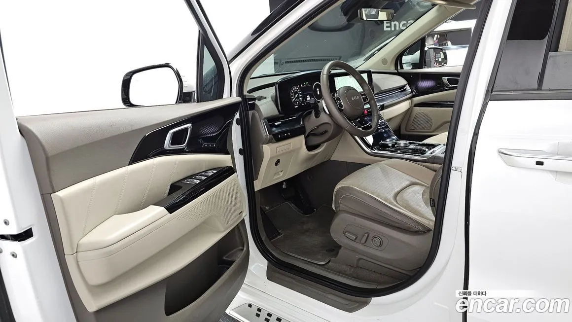 Kia Carnival — фото 10