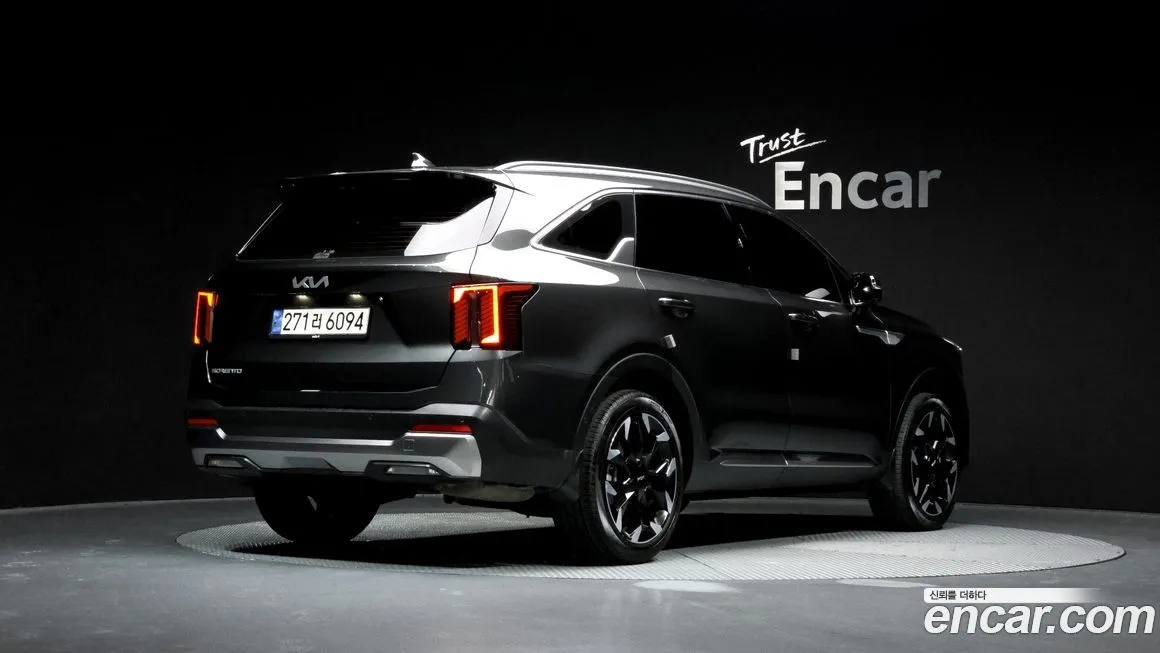 Kia Sorento — фото 8