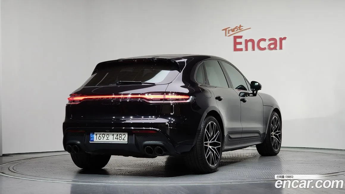 Porsche Macan — фото 3