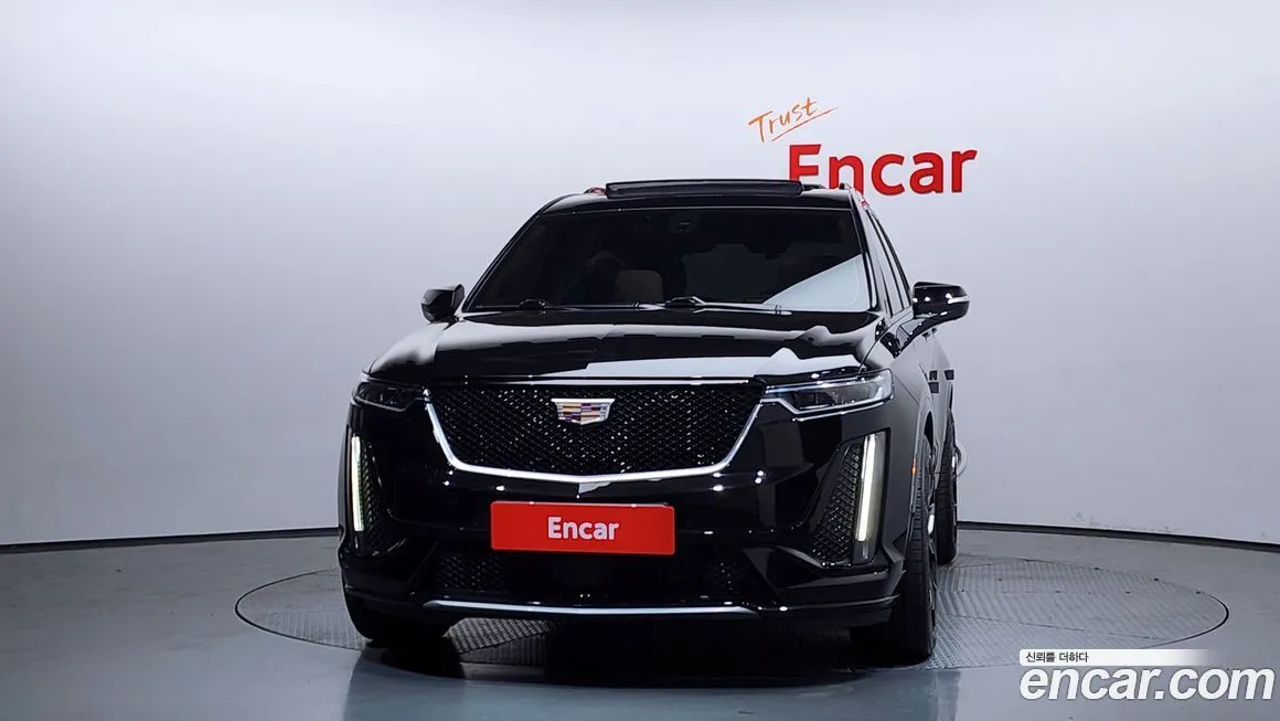 Cadillac XT6 — фото 9