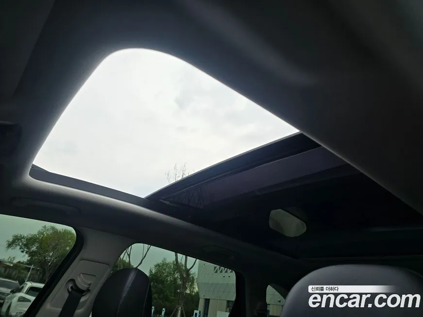 Kia Sorento — фото 6