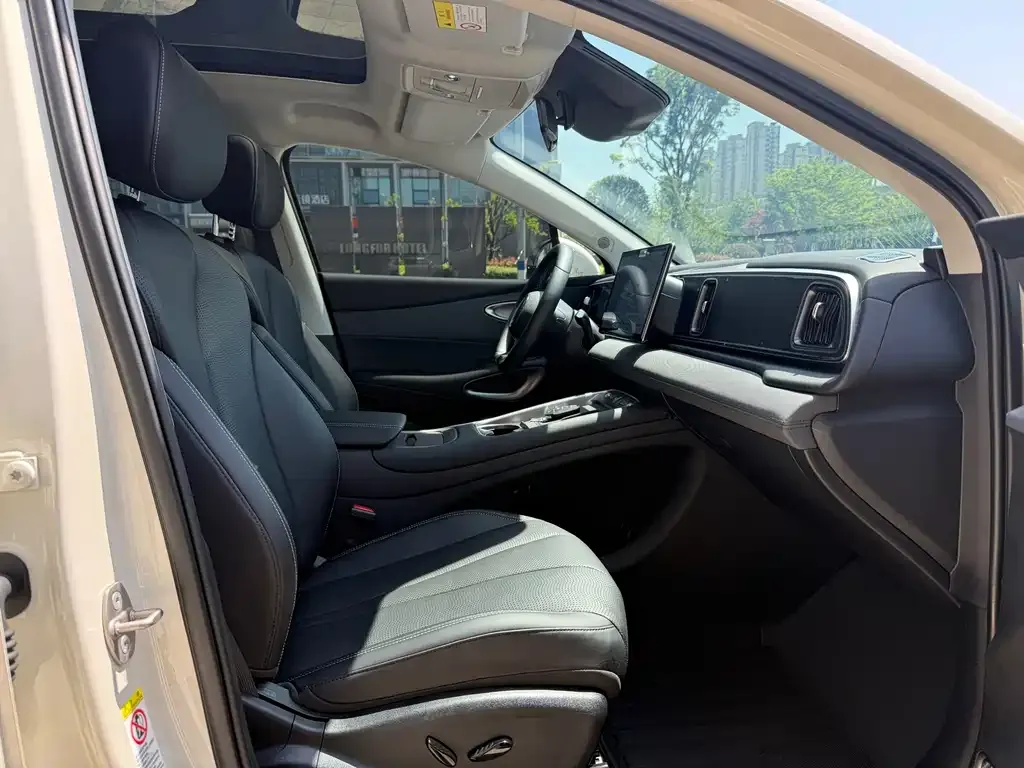 BYD Hiace 05 EV — фото 3