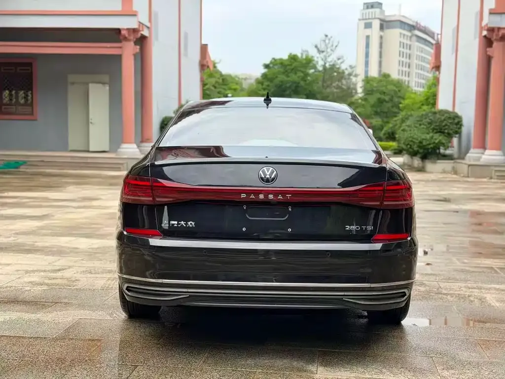 Volkswagen Passat — фото 3