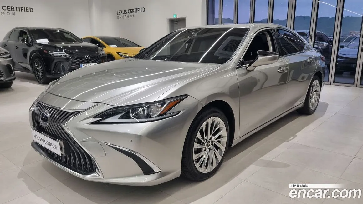 Lexus ES — фото 1