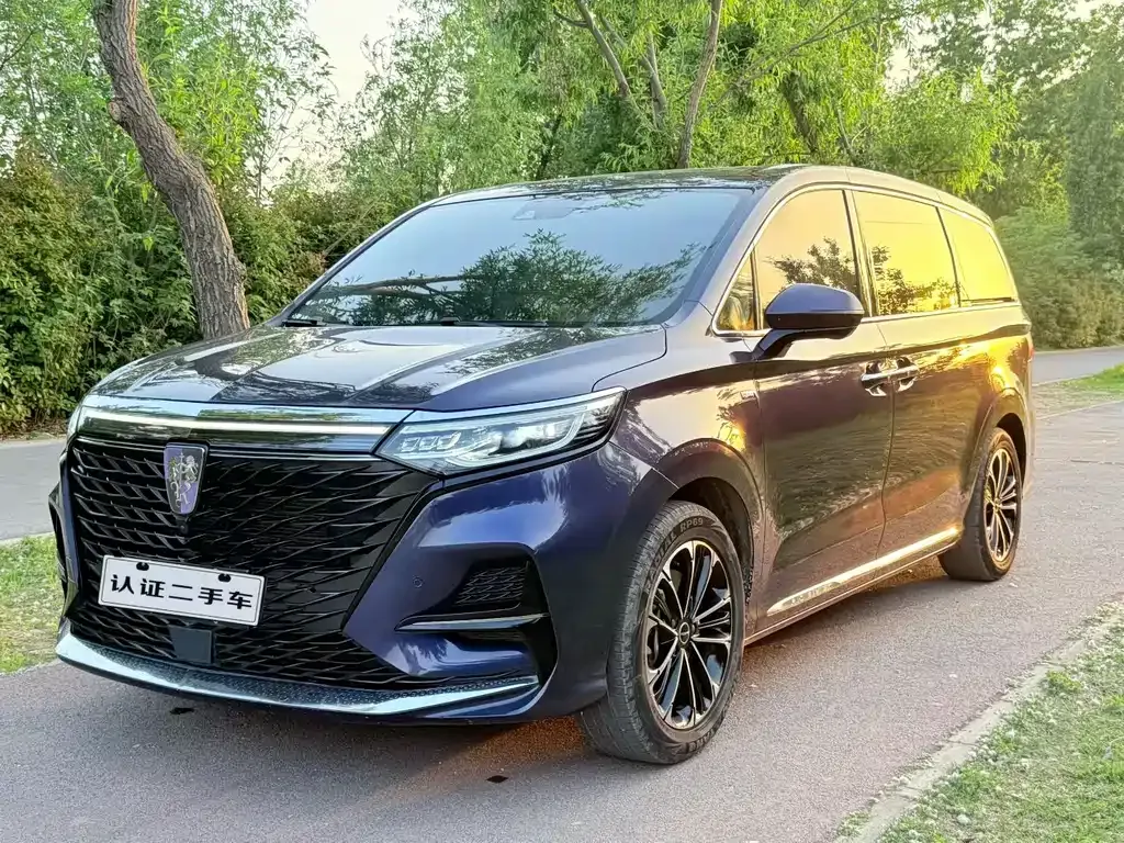 Roewe iMAX8 — фото 1