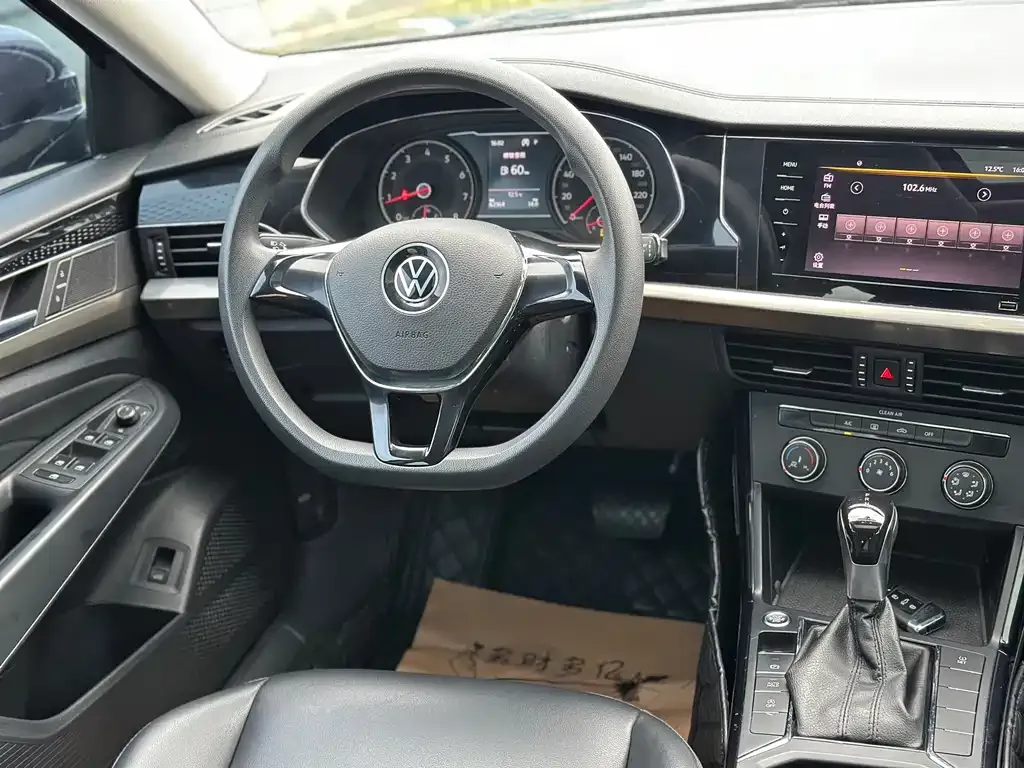 Volkswagen Passat — фото 3