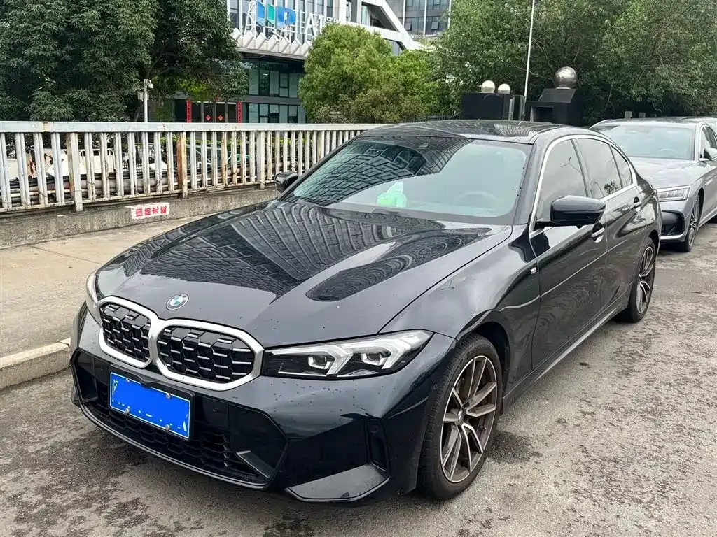 BMW 3 Series — фото 1