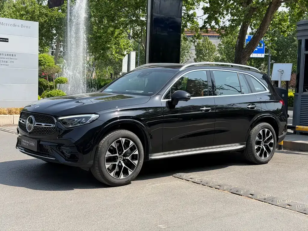 Mercedes-Benz GLC PHEV — фото 1