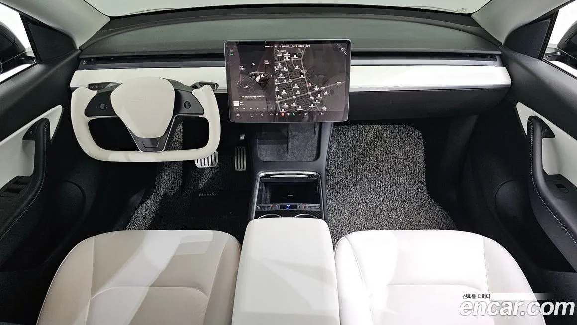 Tesla Model Y — фото 8