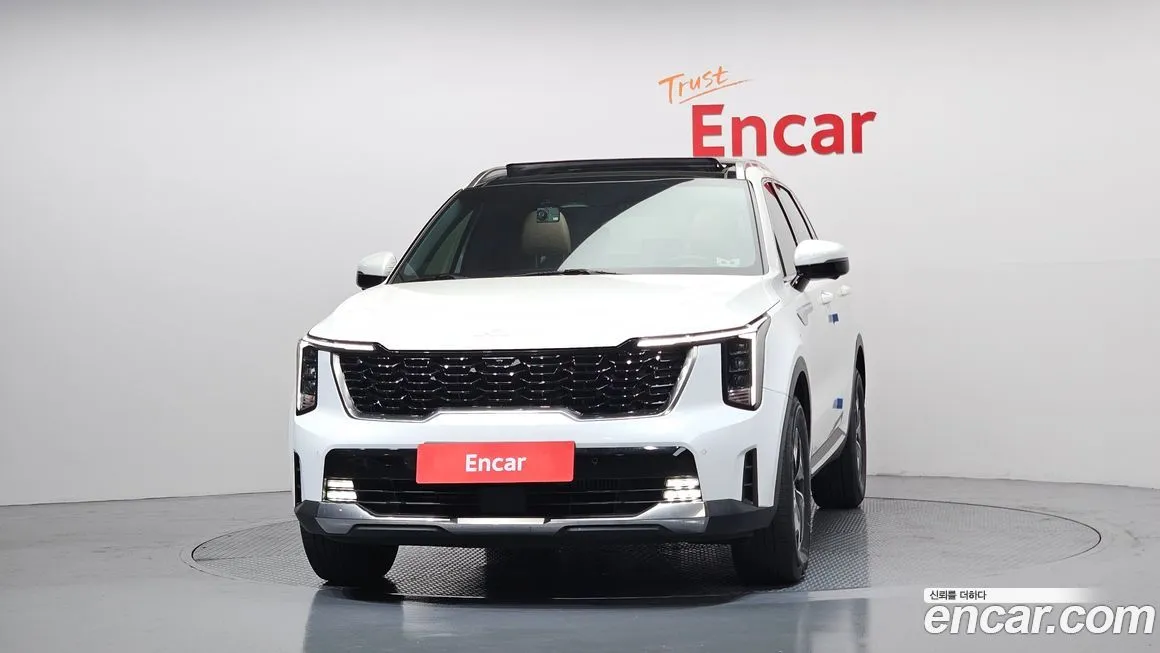 Kia Sorento — фото 9