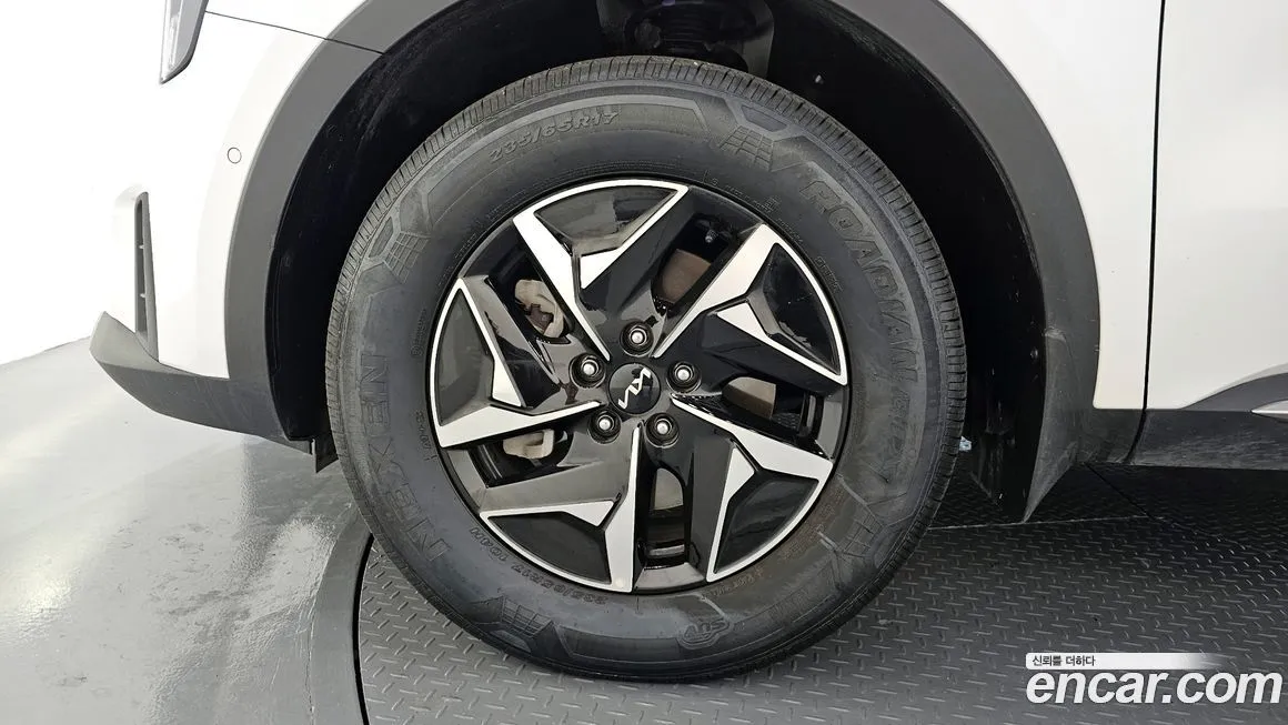 Kia Sorento — фото 8