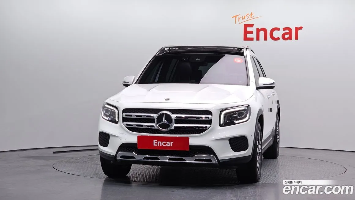 Mercedes-Benz GLB-Class — фото 2
