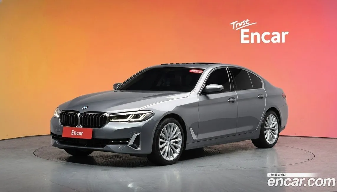 BMW 5-Series — фото 1