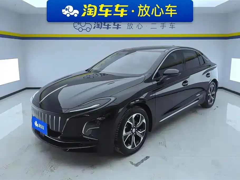Hongqi E-QM5 — фото 1