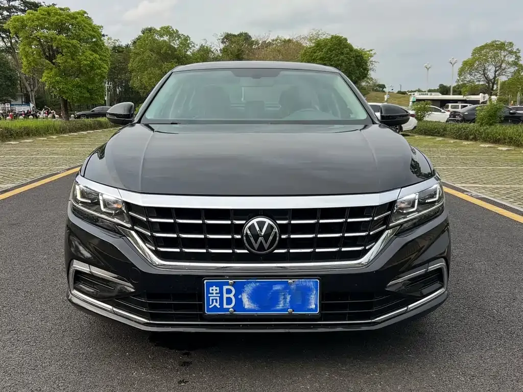 Volkswagen Passat — фото 3