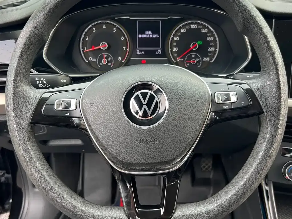 Volkswagen Passat — фото 4