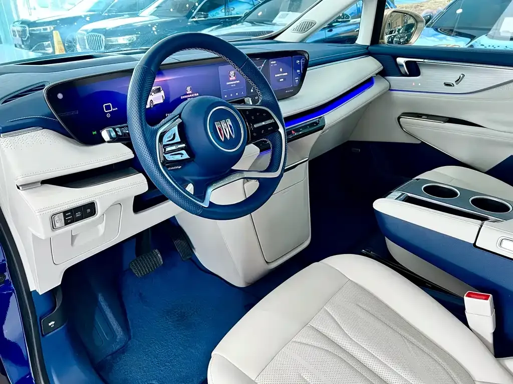 Buick GL8 Hybrid — фото 5
