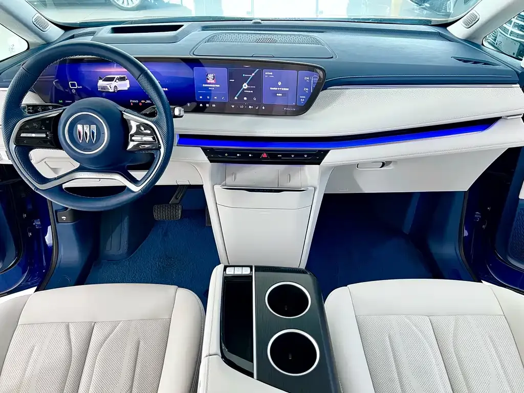 Buick GL8 Hybrid — фото 2