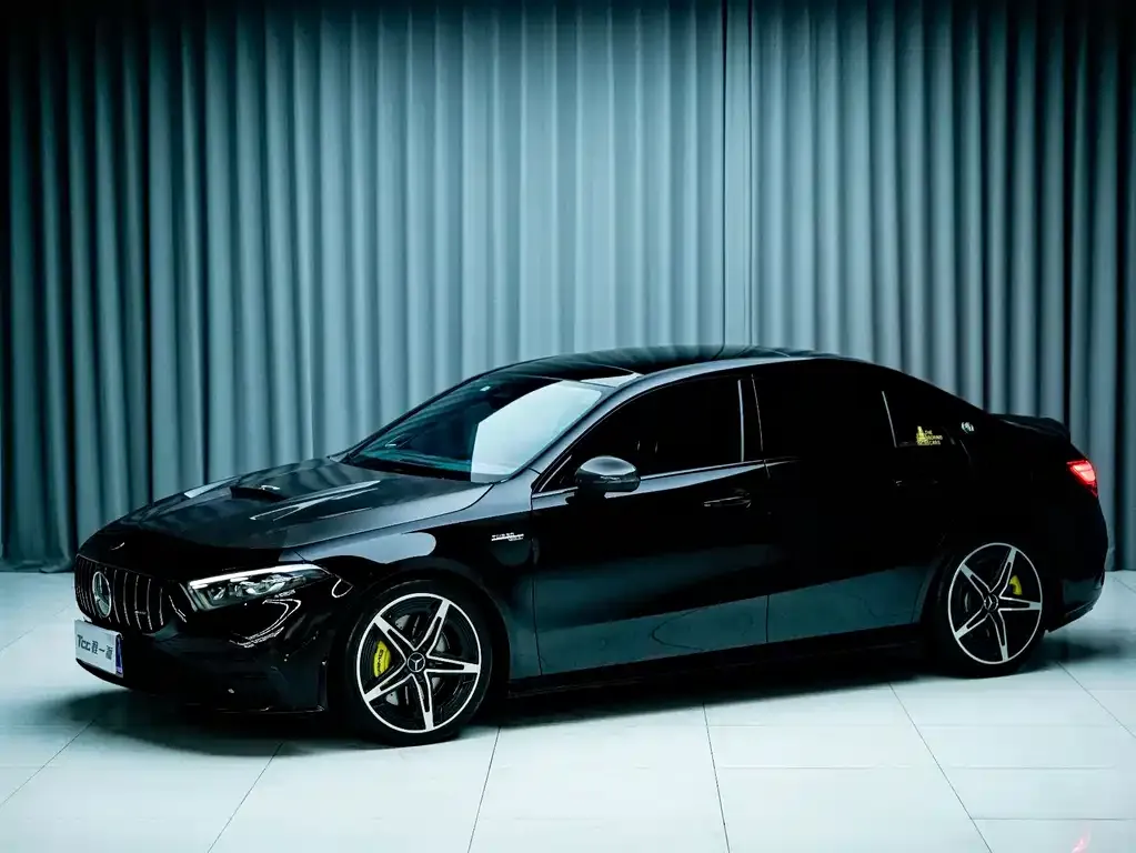 Mercedes-Benz A-Class AMG — фото 1