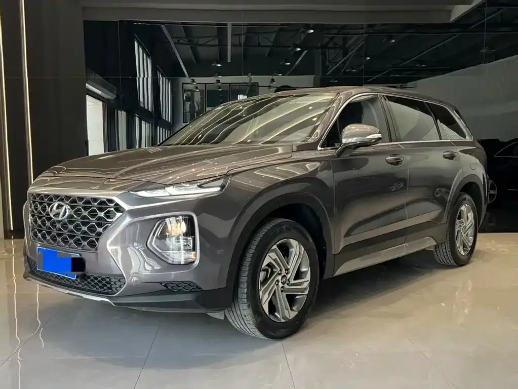 Hyundai Santa Fe — фото 1