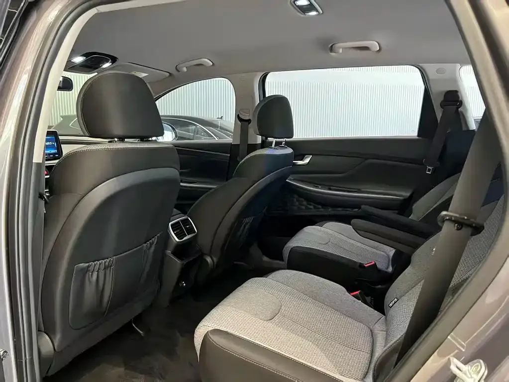 Hyundai Santa Fe — фото 8