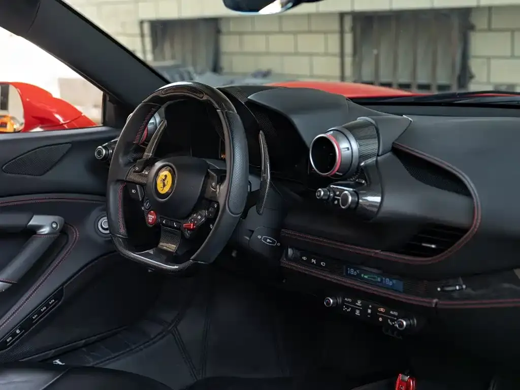 Ferrari F8 — фото 2