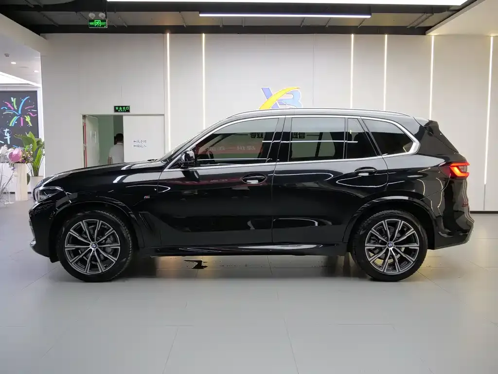 BMW X5 (Import) — фото 4
