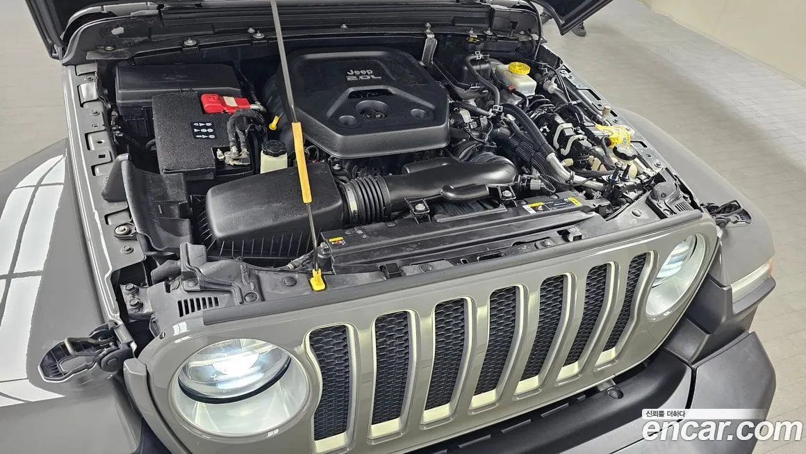 Jeep Wrangler — фото 6