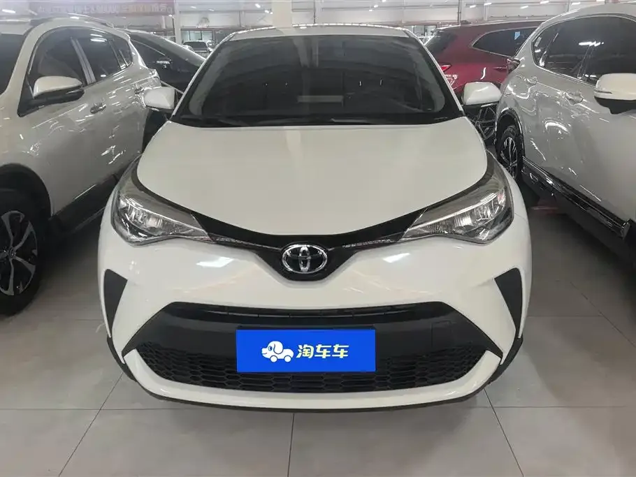 Toyota C-HR — фото 8