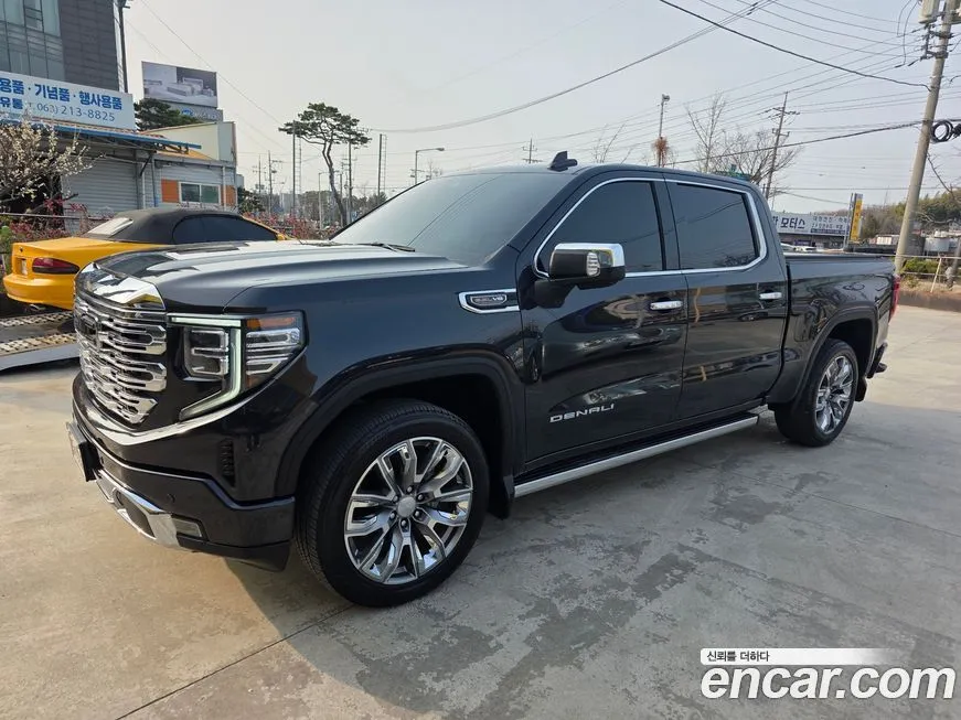 GMC Sierra — фото 1