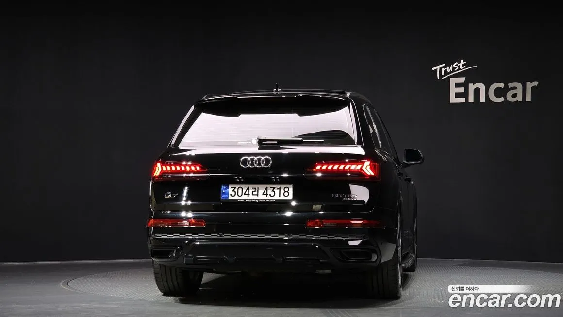 Audi Q7 — фото 5