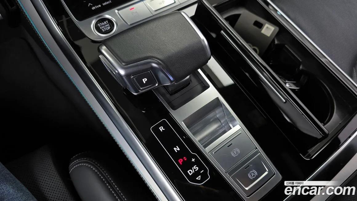 Audi Q7 — фото 10
