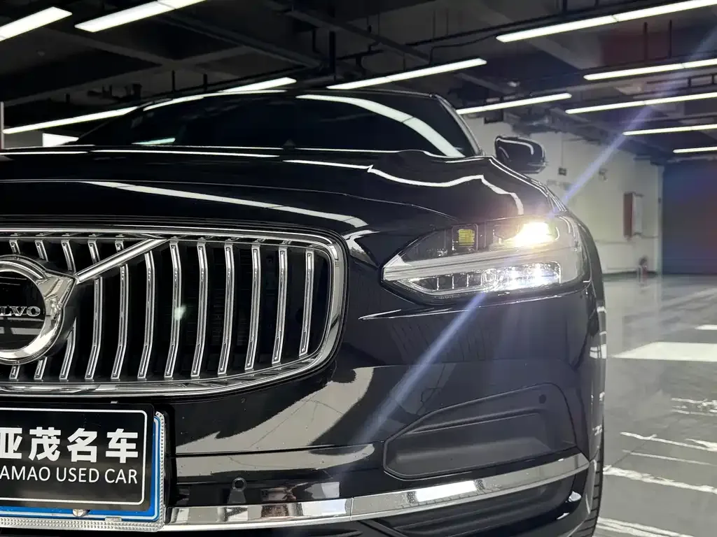 Volvo S90 — фото 3
