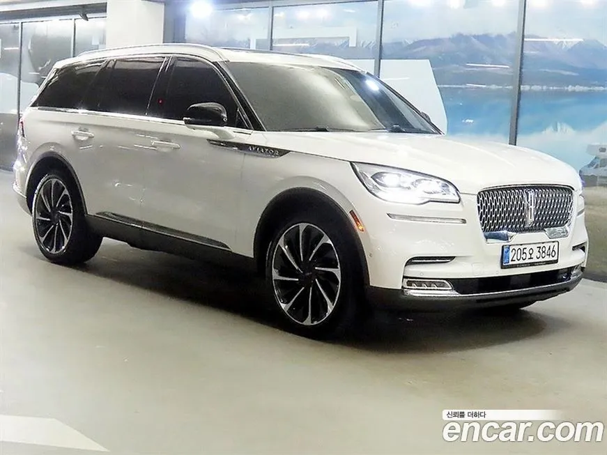 Lincoln Aviator — фото 1