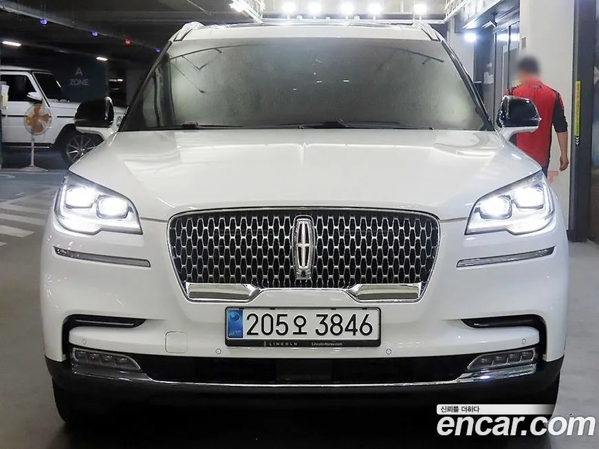 Lincoln Aviator — фото 10