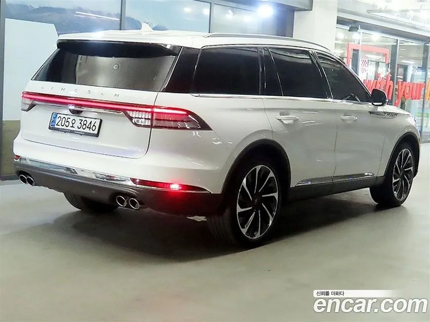 Lincoln Aviator — фото 4