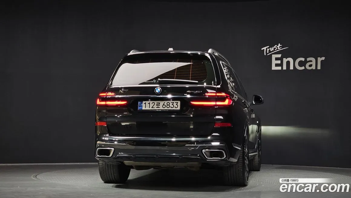 BMW X7 — фото 2