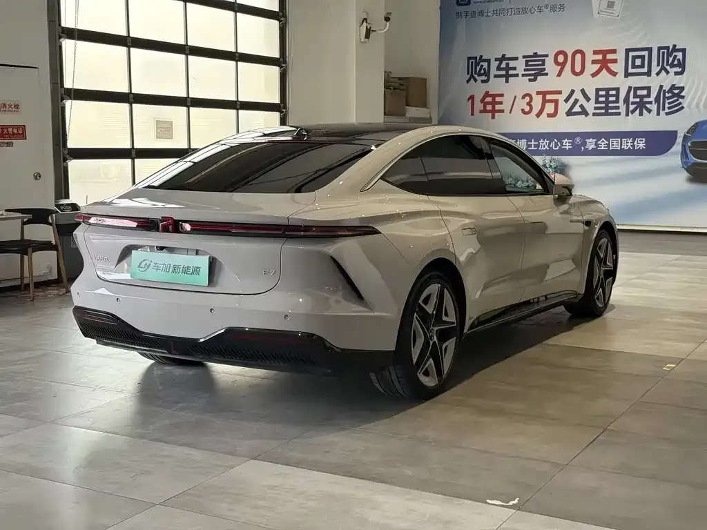 Roewe Feifan F7 — фото 9
