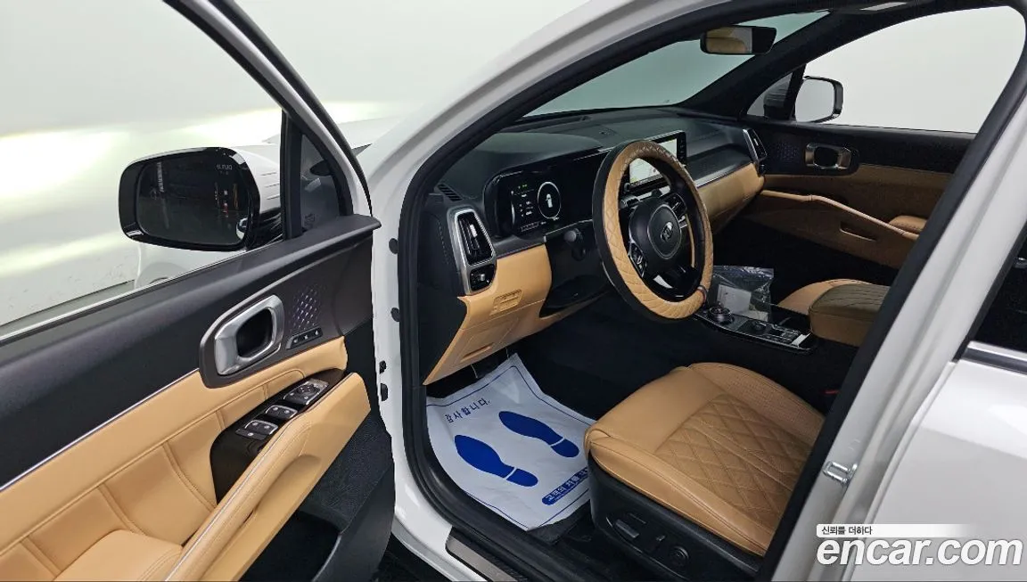 Kia Sorento — фото 8