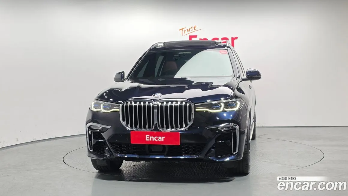 BMW X7 — фото 2