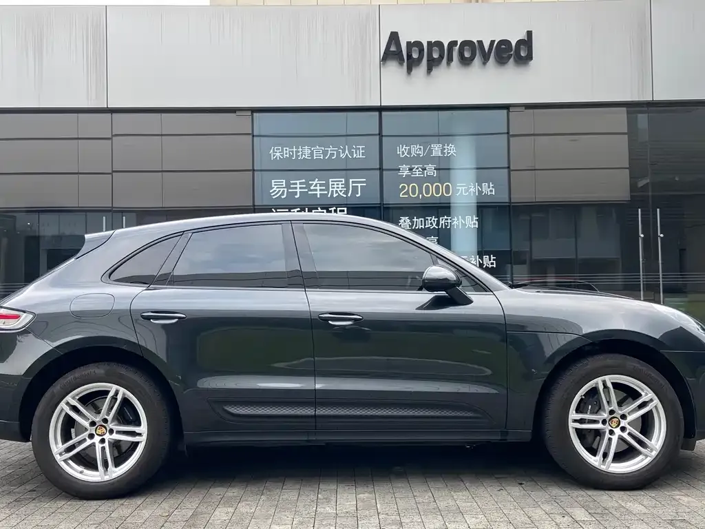 Porsche Macan — фото 5
