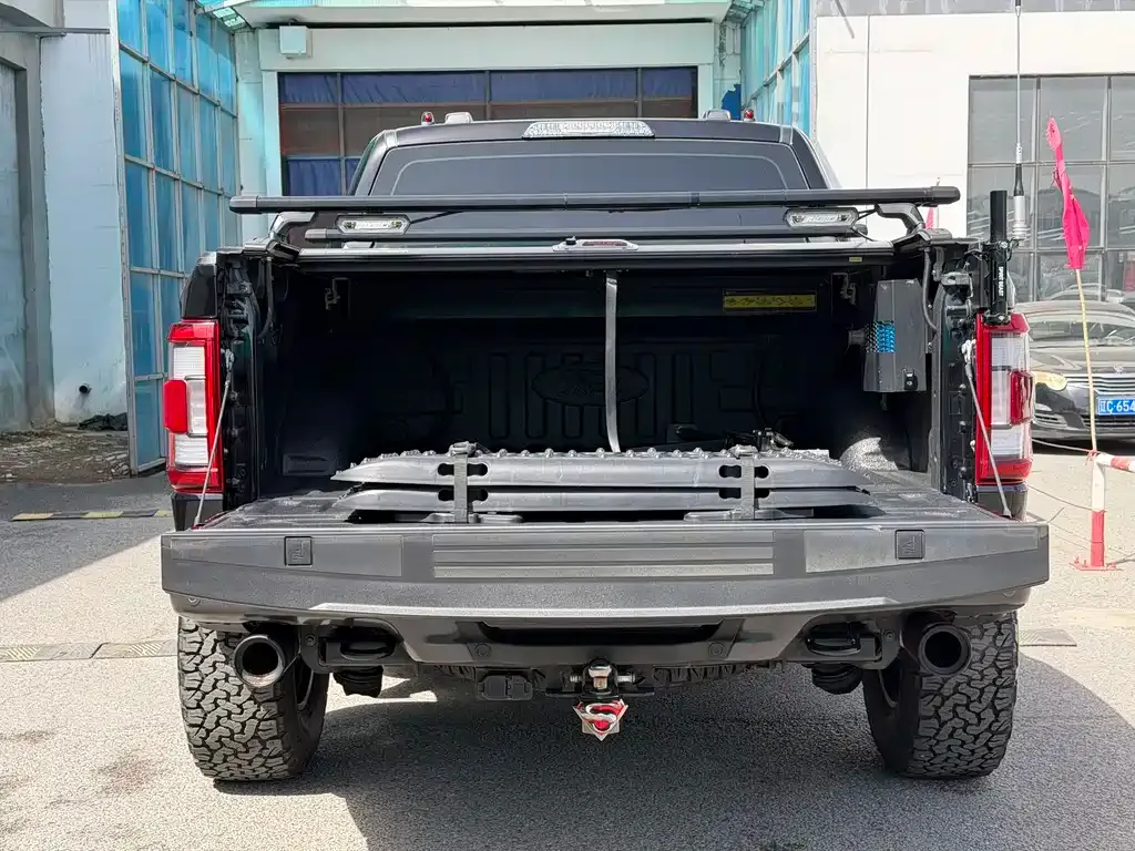 Ford F-150 Raptor — фото 7
